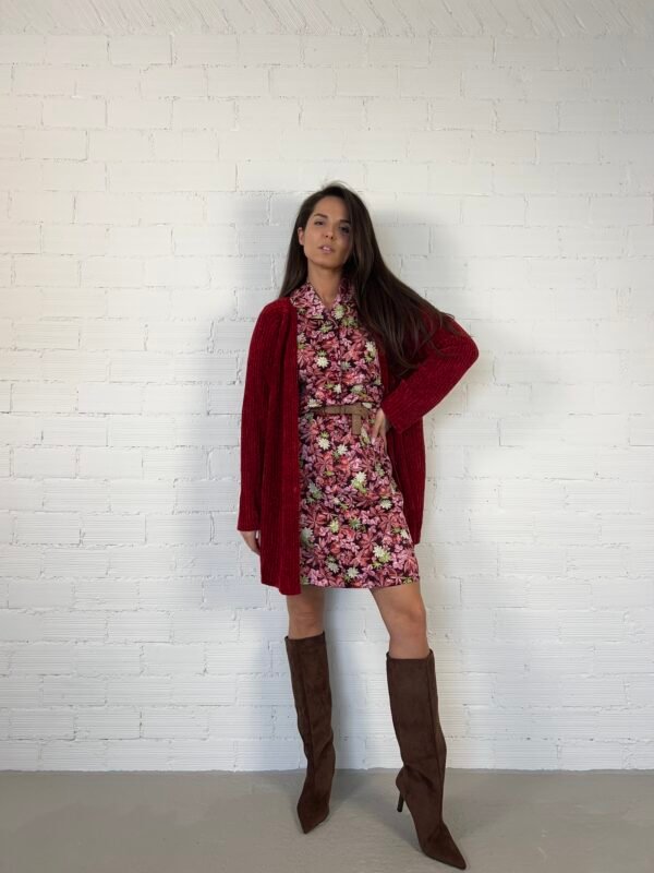 Red viscose knitwear