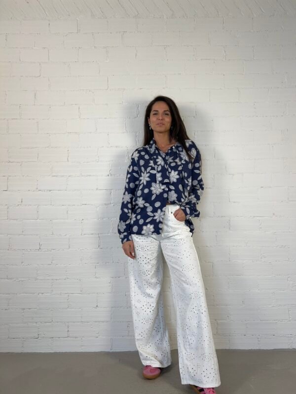 IMG_6695 (1) Detailed silk shirt