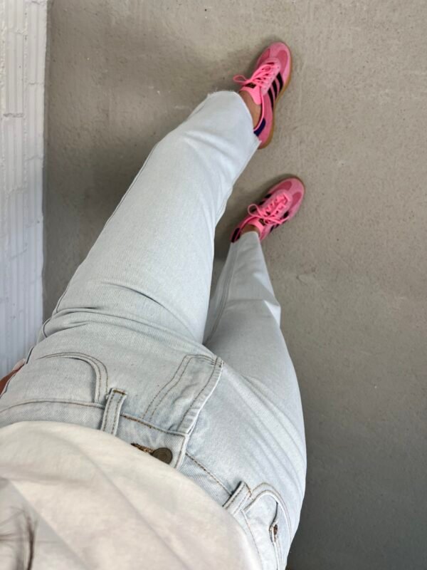 Straight highwaist denim