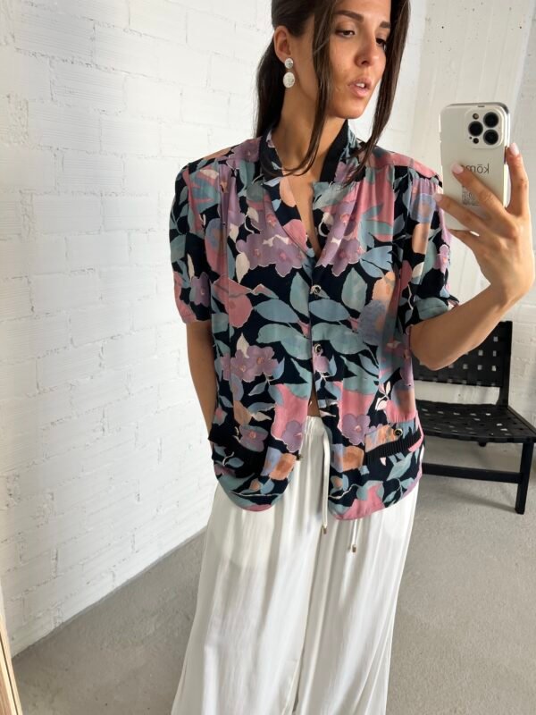 Floral pink-black shirt