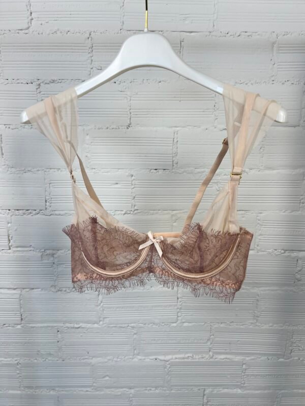 Lace detail brallete
