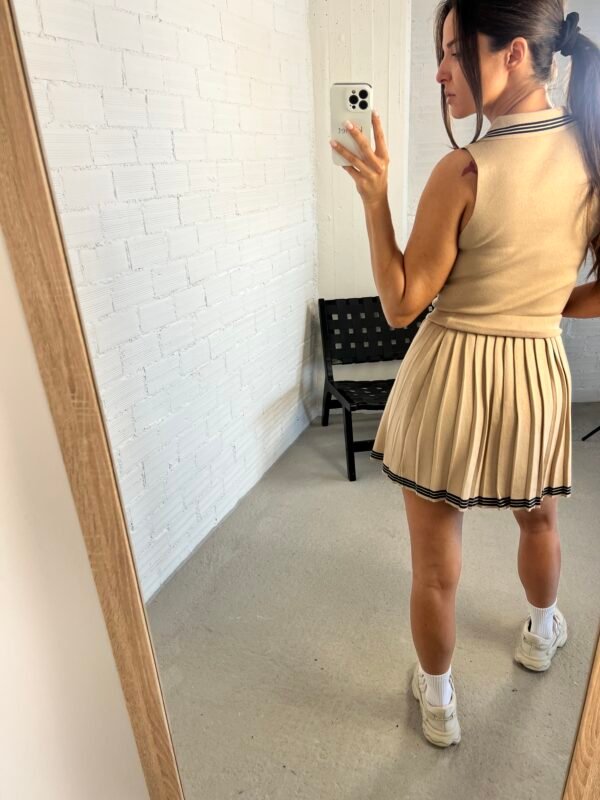 IMG_2203 Taupe tennis set