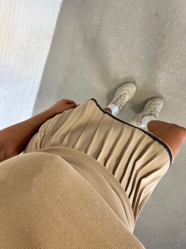 IMG_2205 Taupe tennis set