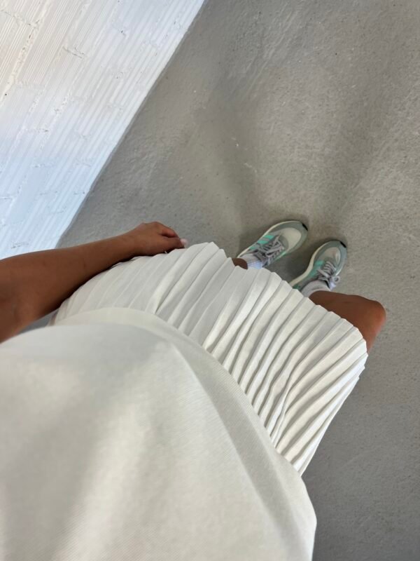 IMG_2212 White tennis set